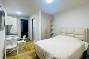 Céntrico monoambiente con terraza al Prado